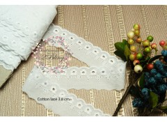 Cotton Lace Trim (3.8 cm) - 1m length